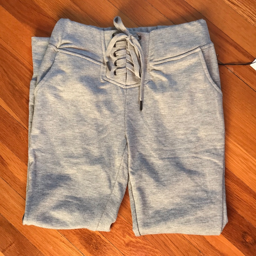 LARGE (8-10)❗️Lace up Joggers - Picture 5 of 8